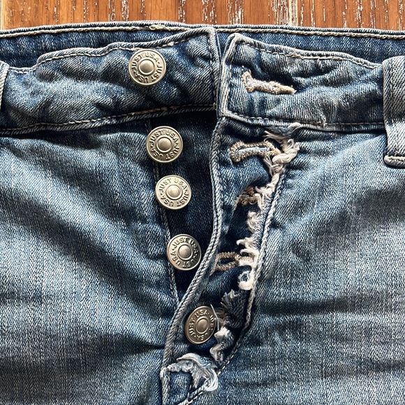 Size 29 Ripped Jean Shorts - Picture 3 of 6